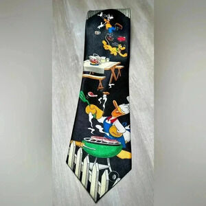 Mickey Unlimited Disney Donald Duck Goofy Grilling BBQ Black Silk Mens Tie